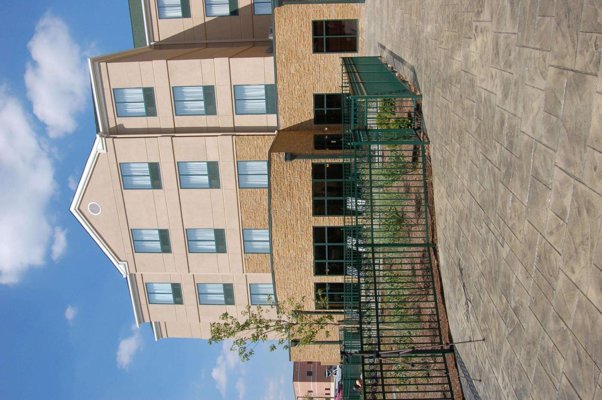 Hilton Garden Inn Боулинг Грин Экстерьер фото